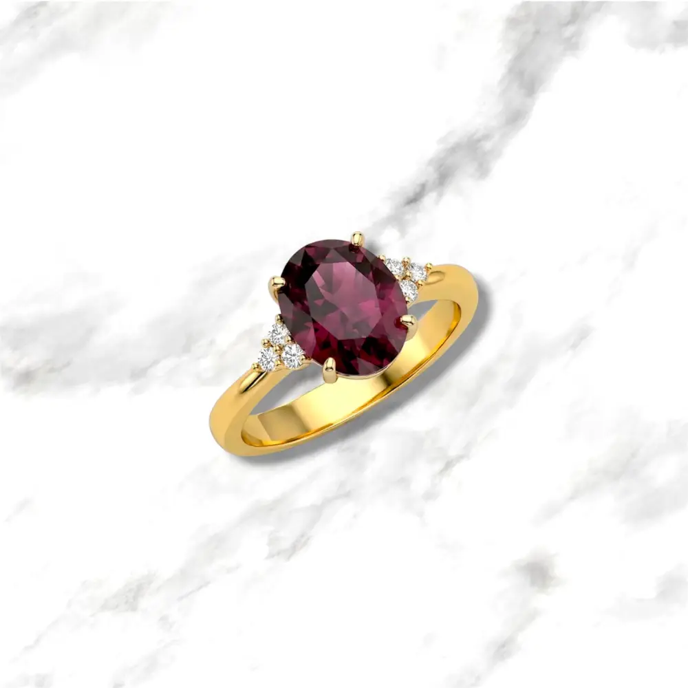 Anello in oro giallo 9kt con rodolite e diamanti